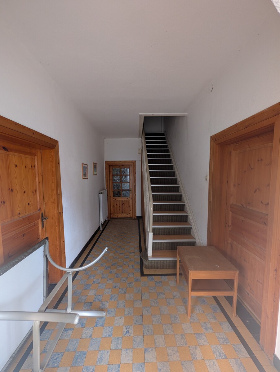 Flur EG Mehrfamilienhaus L�hne / Besebruch
