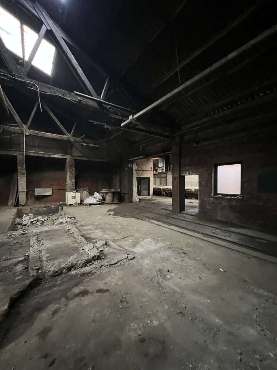 Halle Gewerbegrundst�ck L�hne