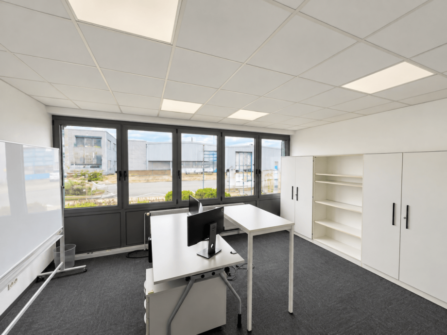 B�ro Halle / Lager / Produktion L�bbecke