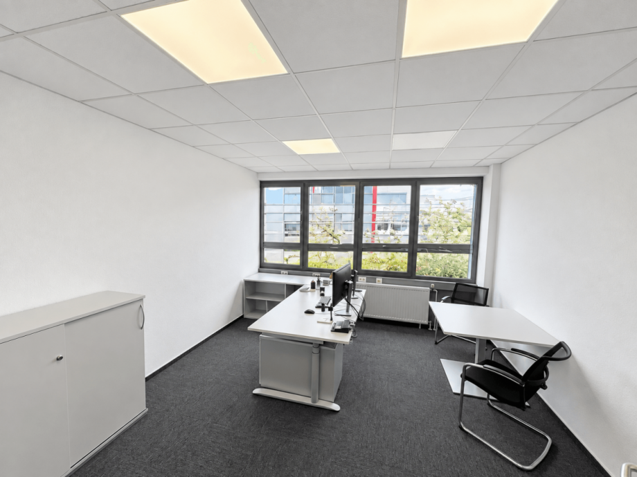 B�ro Halle / Lager / Produktion L�bbecke
