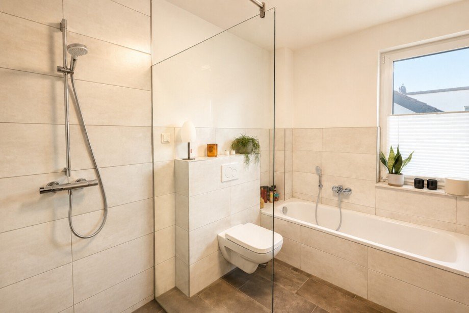  Etagenwohnung L�hne
