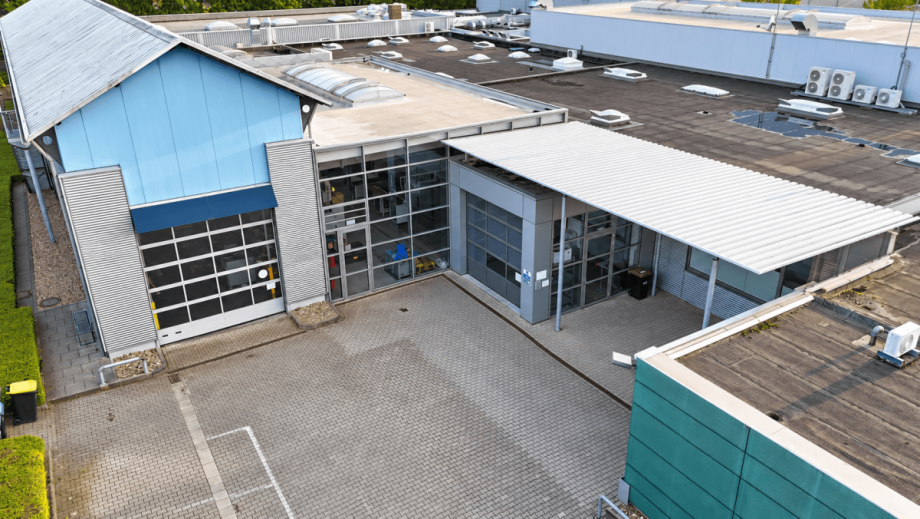Au�enansicht Halle / Lager / Produktion L�bbecke
