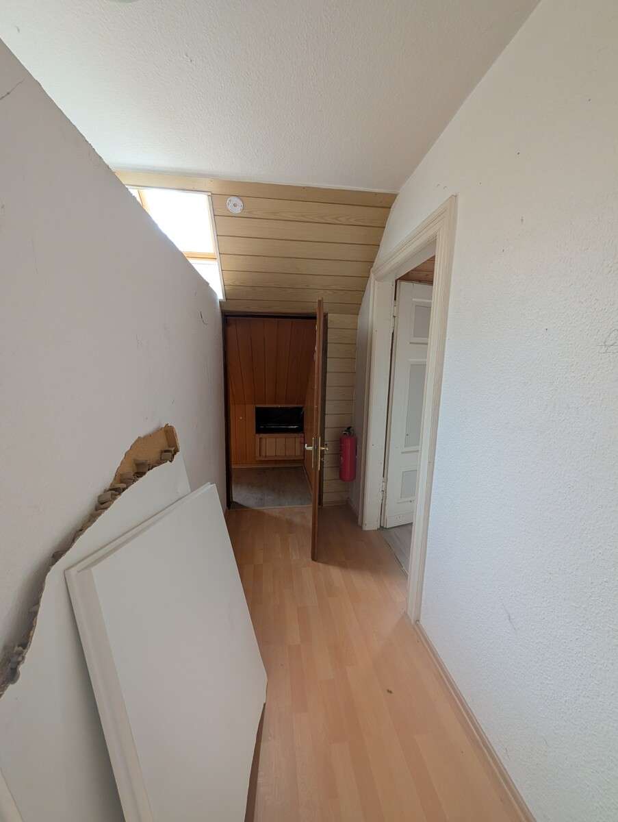 Flur OG Haus L�hne / Besebruch