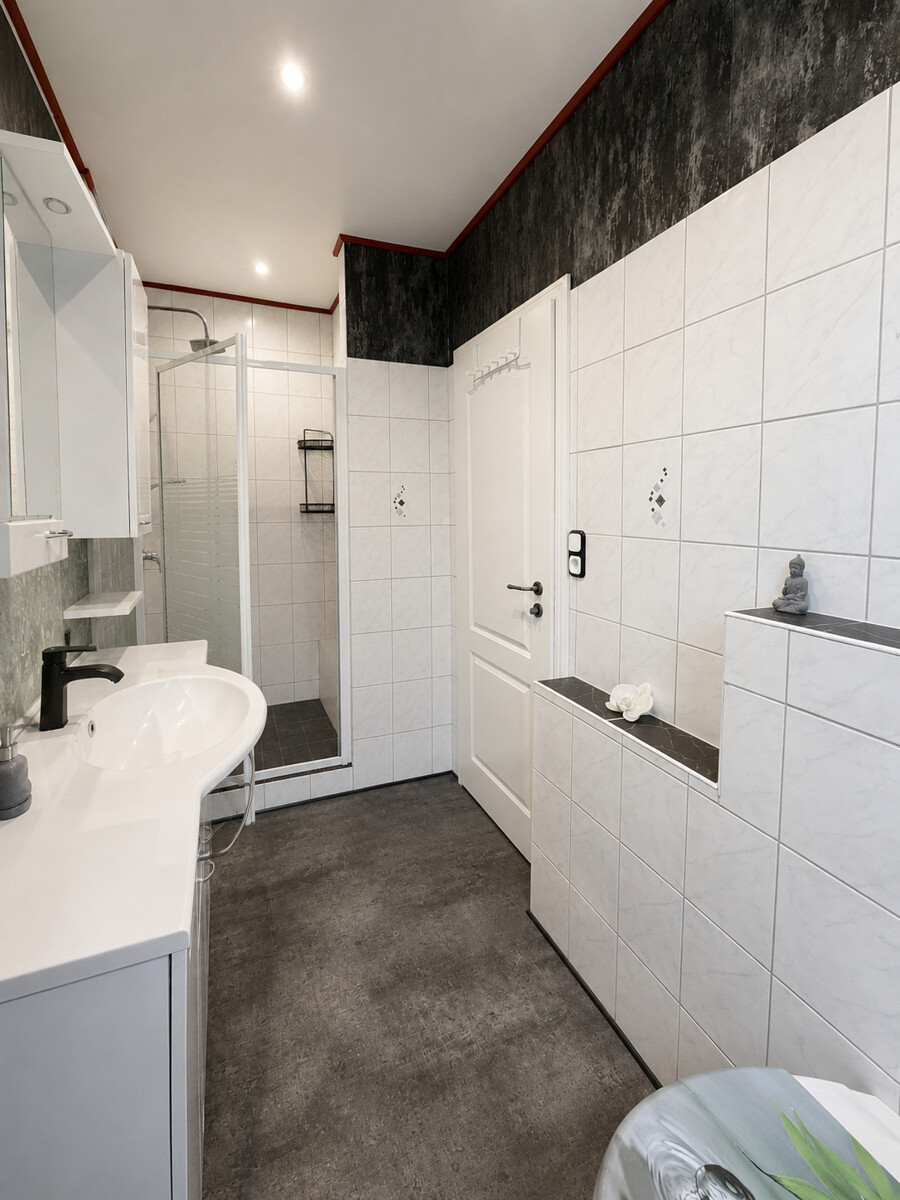 Badezimmer EG Zweifamilienhaus H�llhorst