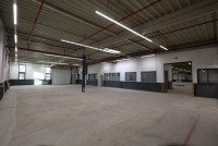Bild (b55ffaf8c1fd2f8582fba066b2dc7289): Gepflegte Halle (Teilbar) - optional mit bis zu 150m� B�rofl�che