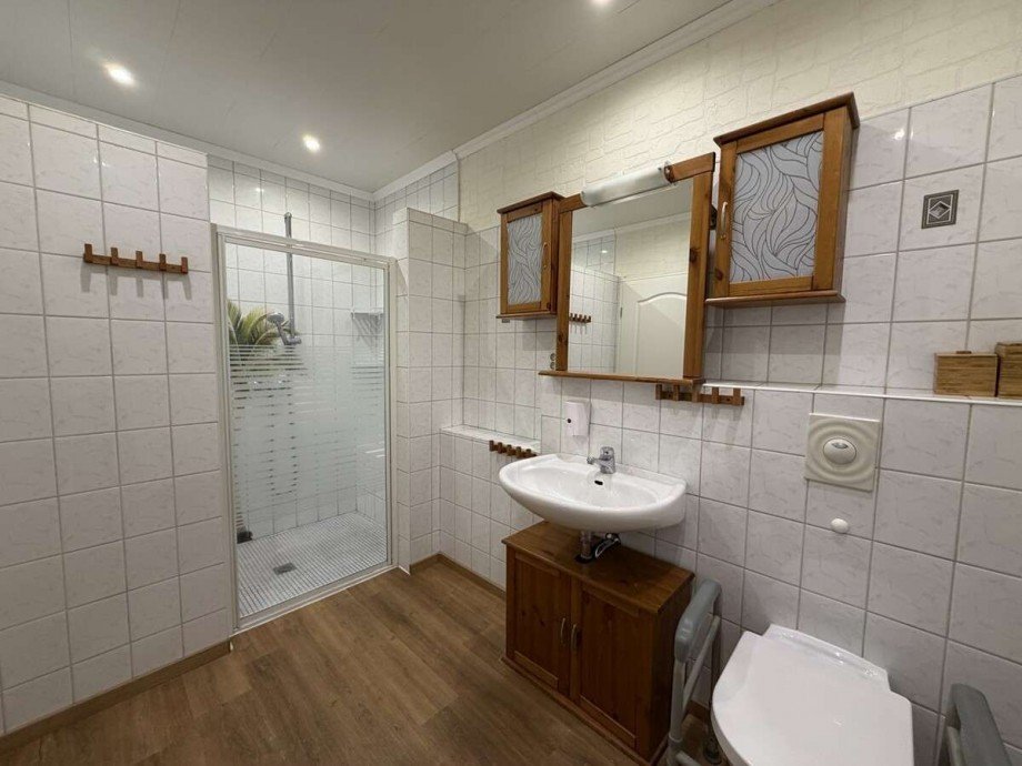 Badezimmer Einligerwohnung Mehrfamilienhaus H�llhorst