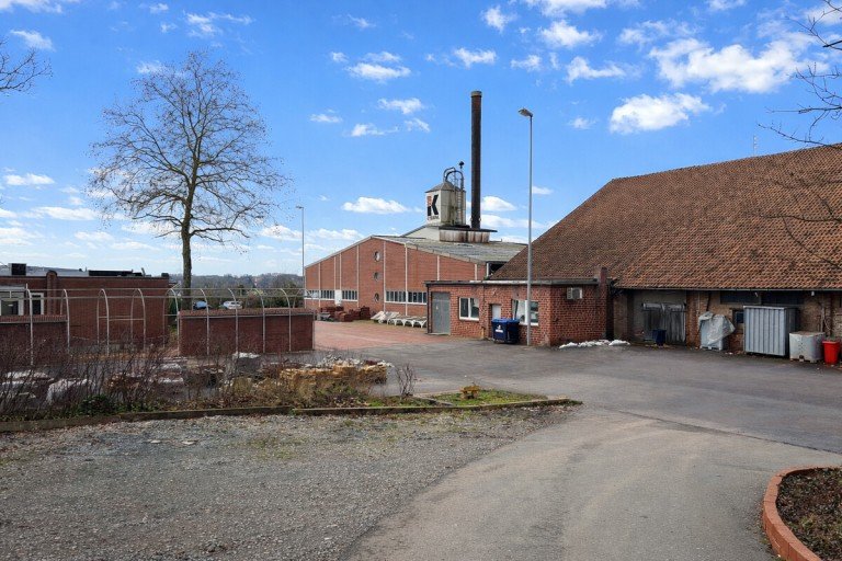 Nord-Ost L�hne Halle / Lager / Produktion Seltene Gelegenheit: Gro�es Gewerbeareal mit Halle, B�ro und Freifl�che