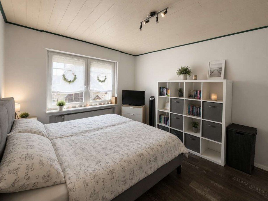 Schlafzimmer OG Mehrfamilienhaus H�llhorst