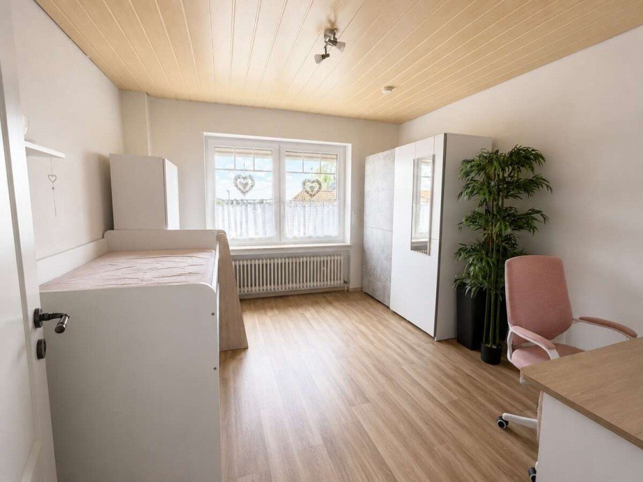 Kinderzimmer OG Mehrfamilienhaus H�llhorst