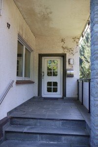 Bild (e9e49ab3e38c1c21e7ebf38873fcd4ab): Reserviert! Einfamilienhaus mit Potenzial - ruhige Lage, nur ein Nachbar