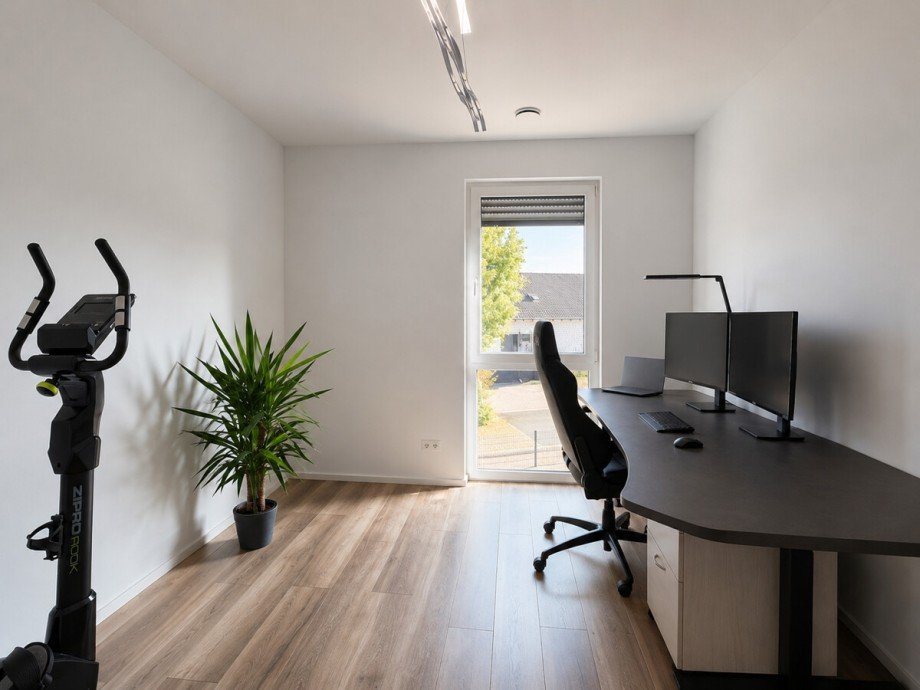Arbeits / Kinderzimmer Etagenwohnung L�hne