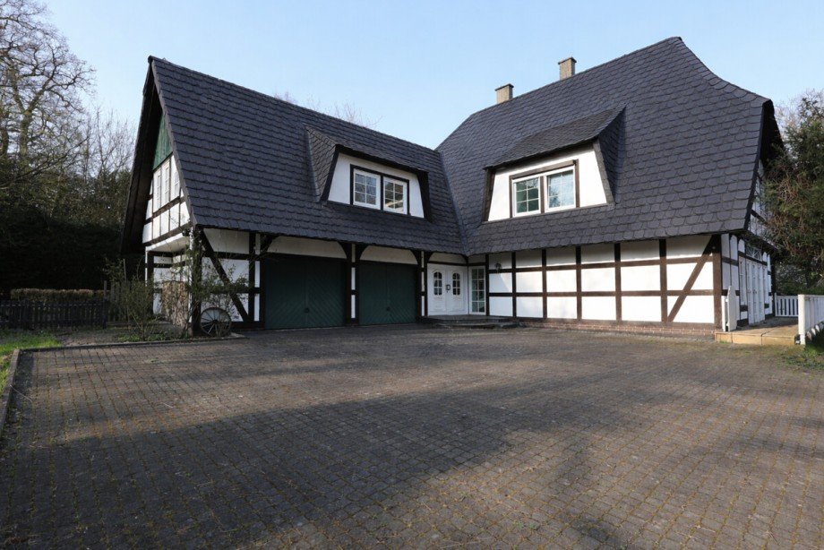 Dach mit Ziegelbeispiel Villa H�llhorst