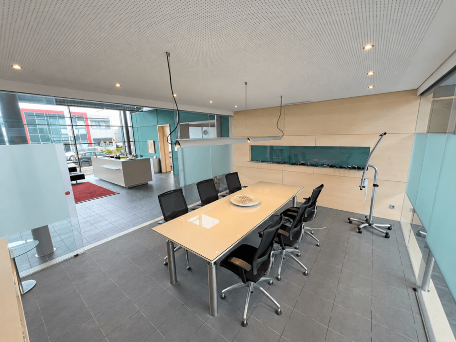 Besprechungsraum Halle / Lager / Produktion L�bbecke